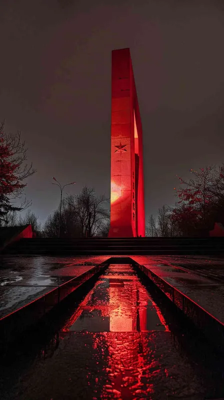 红色革命纪念馆，秘密会议场景，夜晚 – AI绘画作品展示 | Midjourney中文版生成